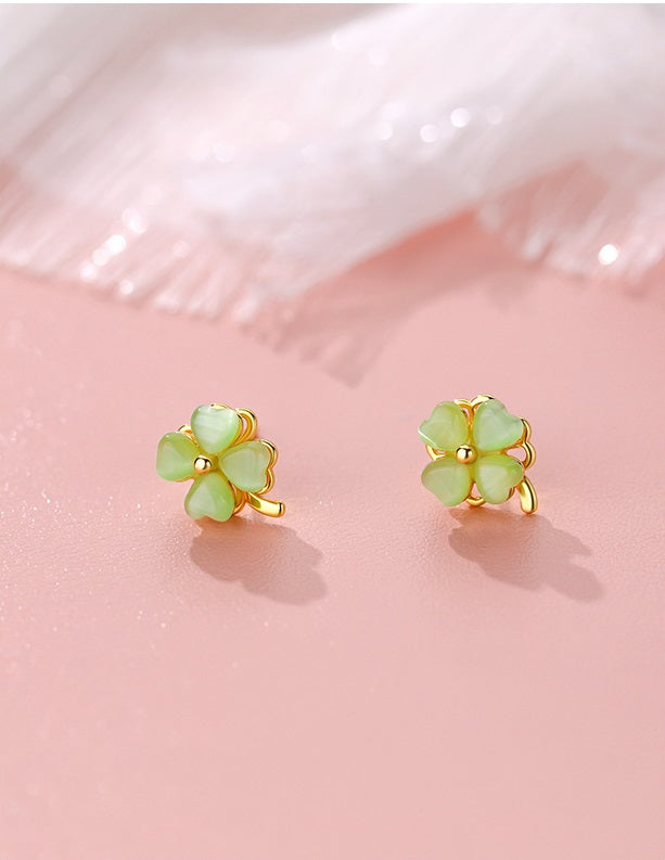 Rotating green opal flower earring Ainuua