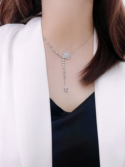 Diamond-encrusted camellia necklace (S925 silver)