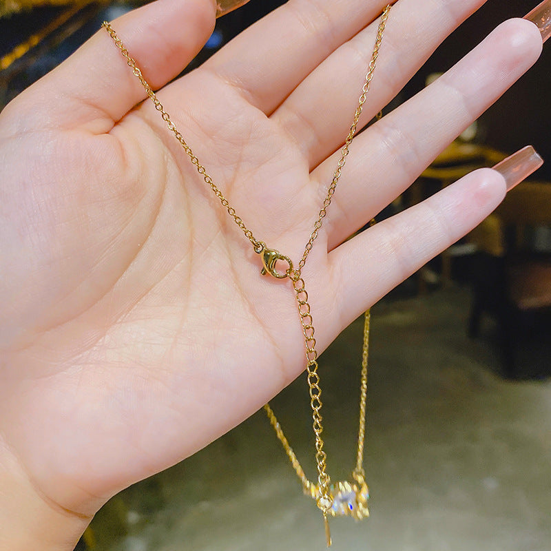 【 Real Gold Electroplating 】 Copper Micro Inlaid Zircon Moon Astronaut Necklace, Female Minority Design, Collar Chain, Tidal Mesh Neckchain Ainuua