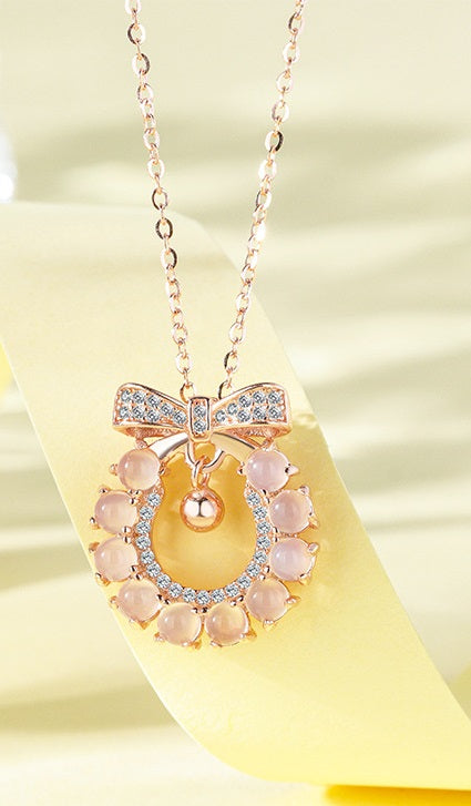 Bow Butterflies Necklace Ainuua