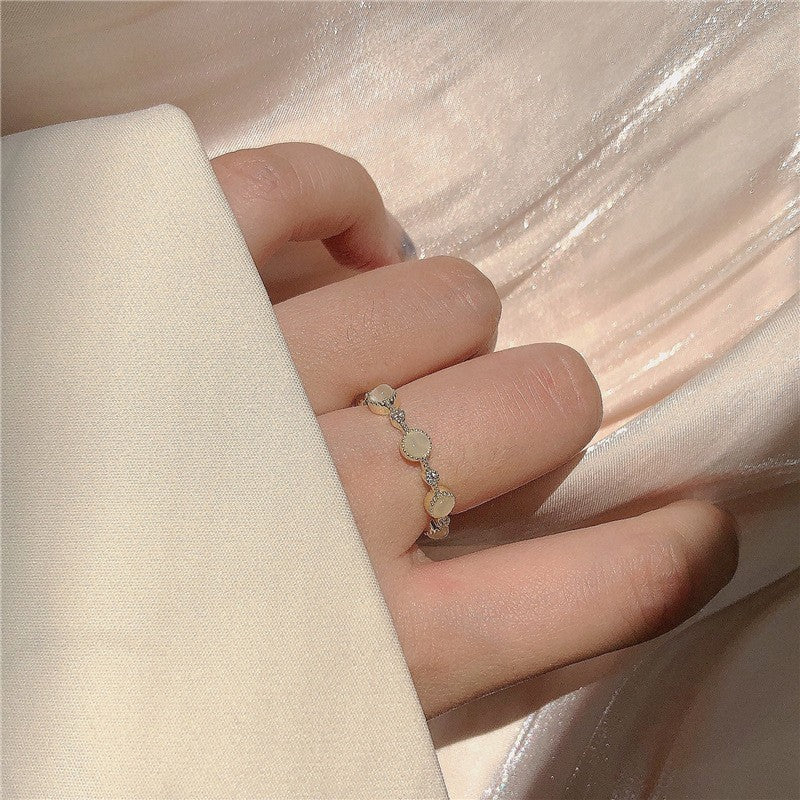 Double Heart Floral Zircon Ring Ainuua