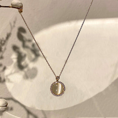 French Vintage Clavicle Chain Round Opal Ainuua