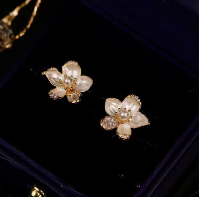 French Gentle Floral Tassel Stud Earrings ainuua