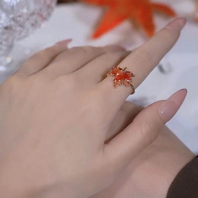 Red maple leaf ring Ainuua