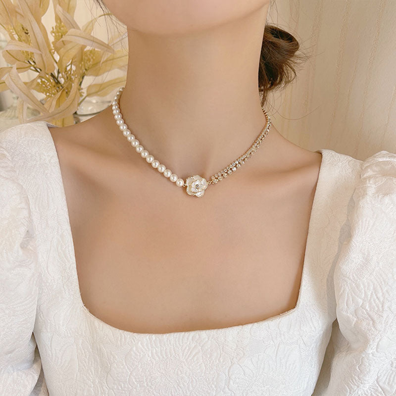 Pearl camellia necklace Ainuua
