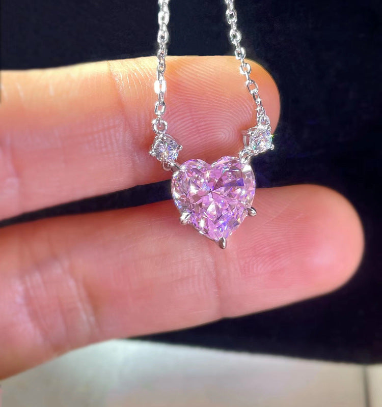 Crystal Love Necklace Ainuua