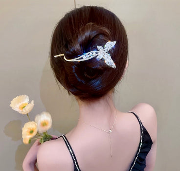 Butterfly Elegance Twisted Hair Pin Ainnua